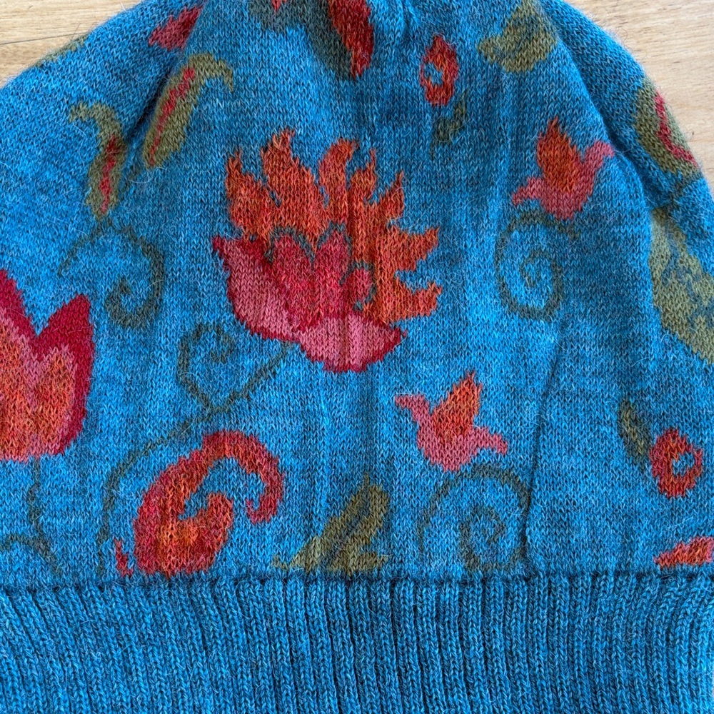 Alpaca Knit Hat by Tey Art 🌺NWTs